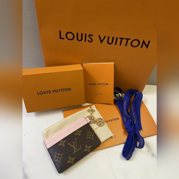 Louis Vuitton Accessories - Louis Vuitton LV Charms Card Holder